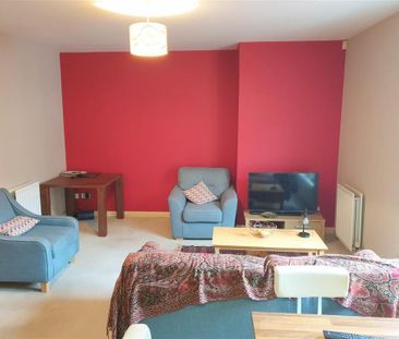 2 bedroom apartment to rent - Photo 6