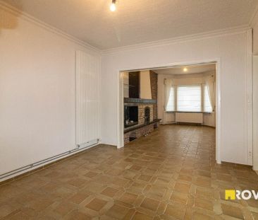 Zeer verzorgde en karaktervolle halfopen bebouwing met tuin en garage - Photo 1