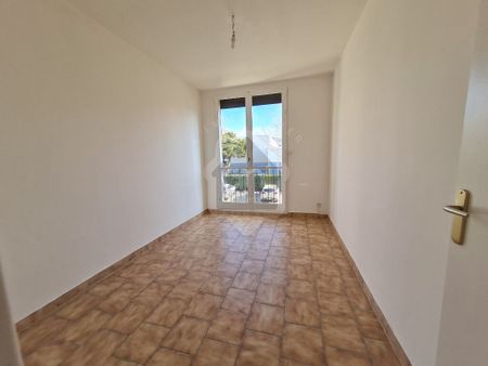 Appartement Salon-de-provence - 3 pièce(s) - 70.00 m2, - Photo 4