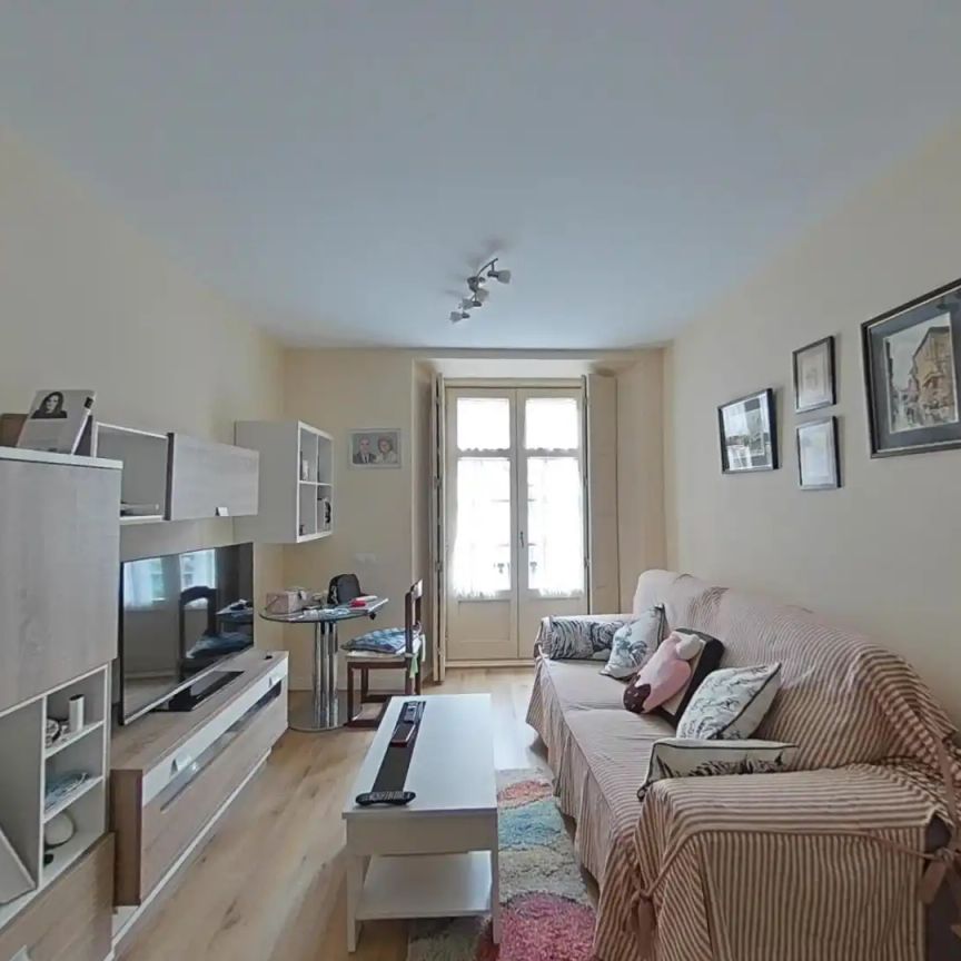 Piso de alquiler en Ensanche Centro - Puerto - Foto 1