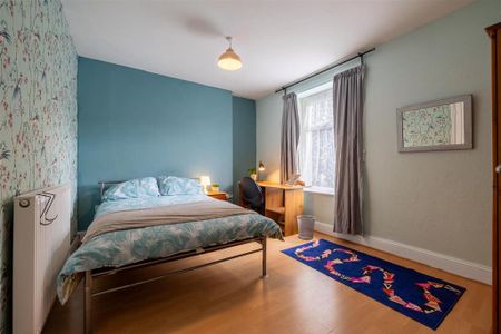 3 bedroom private hall to rent - Photo 3