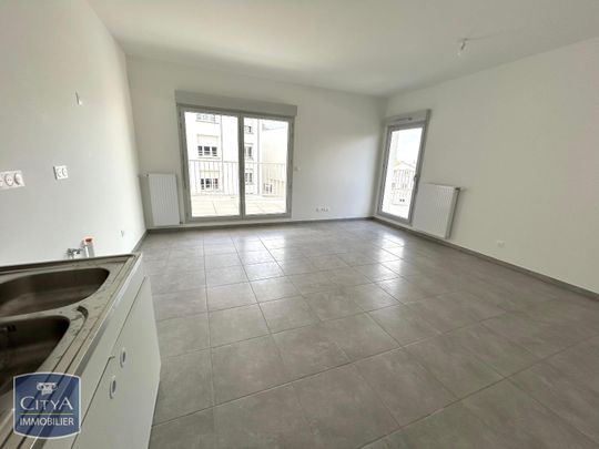 Location Appartement 2 pièces 51m² ST ETIENNE 42000 - Photo 1