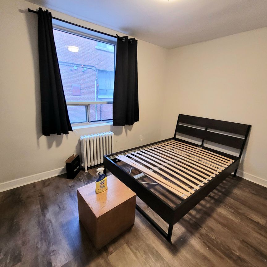 For Lease - 852 Broadview Avenue Unit# 103, Toronto, Ontario - Photo 1