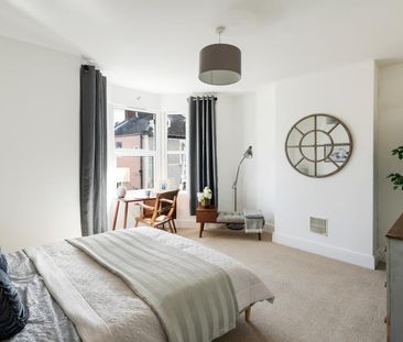 2 bedroom end of terrace house to rent - Photo 6