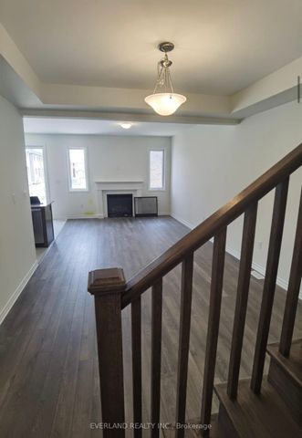 For Lease - 3305 Thunderbird Promenade, Pickering, Ontario - Photo 2