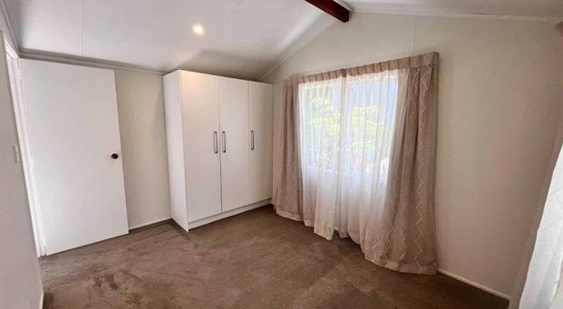 Private & Modern Home - Photo 1