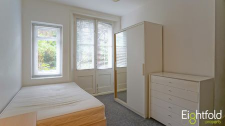 3 bedroom flat to rent - Photo 5