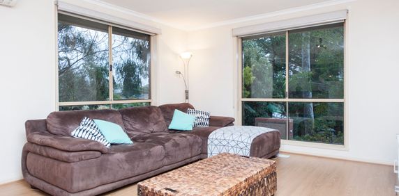 SINGLE STOREY CLOSE TO TEMPLESTOWE VILLAGE! - Photo 2