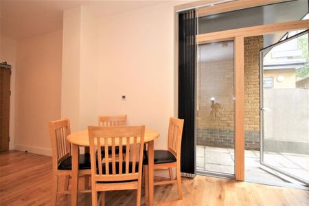 1 bedroom flat to rent - Photo 2