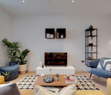 2 bedroom flat to rent - Photo 2