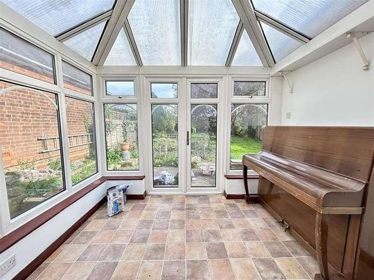 Hart Road, CM17 - Photo 1