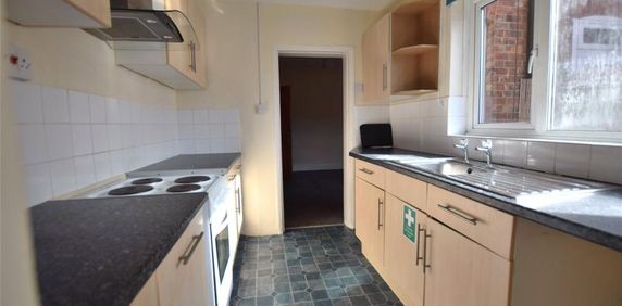 Swan Road, Gloucester, Gloucestershire, GL1 - Photo 2