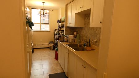 For Lease - 1615 Bloor Street Unit# 708, Mississauga, Ontario - Photo 4