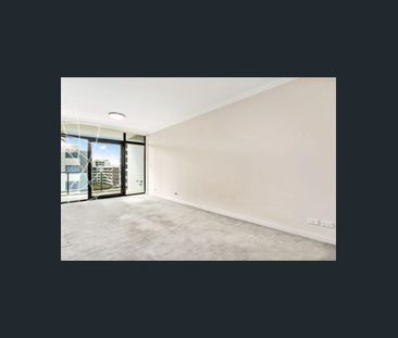 Perfectly Waterfront 1 Bedroom Plus Study Area Apartment - Photo 1