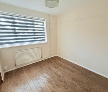 Newhouse Crescent - Photo 6