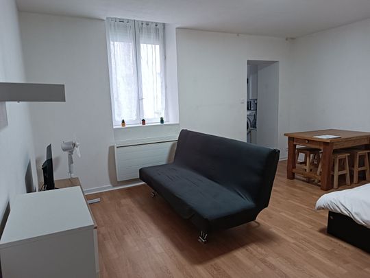 Location Appartement 1 pièce 27m² - Photo 1