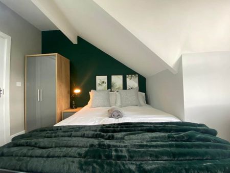 Beechwood Crescent (room 4), Burley, Leeds - Photo 5