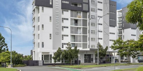 Location,Space, Security & Convenience ! - Photo 3