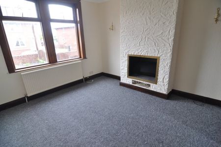 3 bed Semi-Detached - To Let - Photo 2