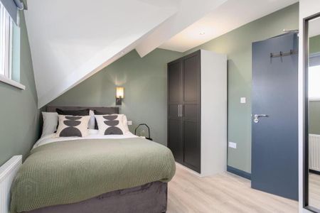 Room 5, 12 Jocelyn Gardens, Belfast, BT6 9BA - Photo 4