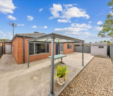 Clyde North - Photo 5