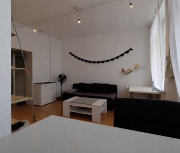 Möblierte 2-Zimmer-Wohnung mit Balkon in unmittelbarer Nähe zum Hel... - Photo 1