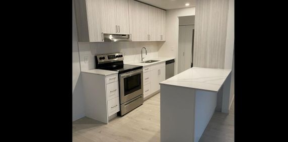 Blueridge Apartments - Photo 2