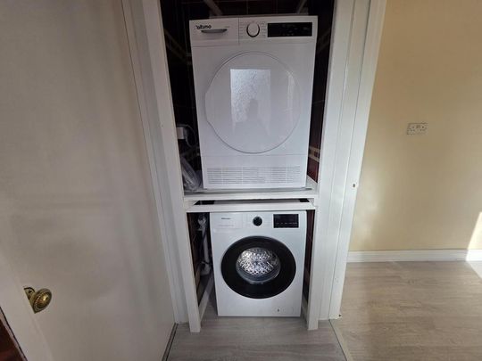 1 bedroom property to rent - Photo 1