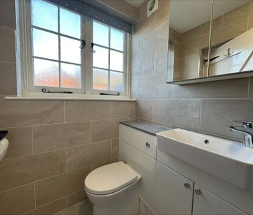 1 bedroom Pretty One Bedroom Cottage to rent - Photo 4