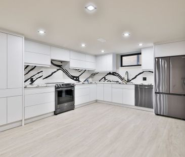 For Lease - 55 West 22nd Street, Hamilton, Ontario - Photo 4