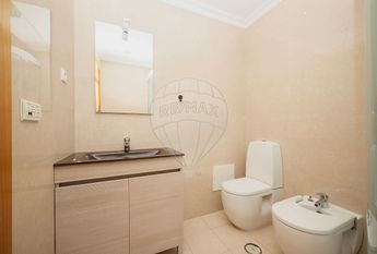 Apartamento T4 em Lisboa