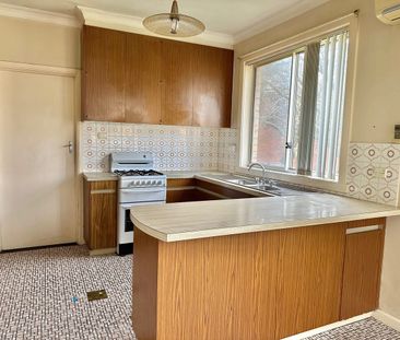 “Centralised on Clayton Road" - Photo 2