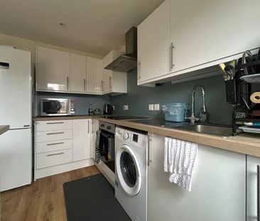 2 bedroom terraced house to rent - Photo 3