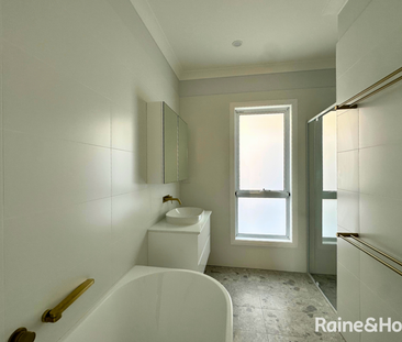 Modern Home with Quality Finishes - Photo 4