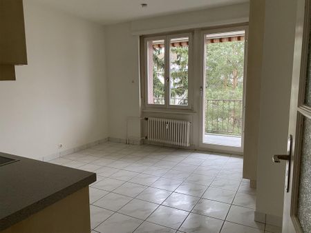 Wohnung mit Balkon zum grünen Innenhof beim Tellplatz - Foto 2