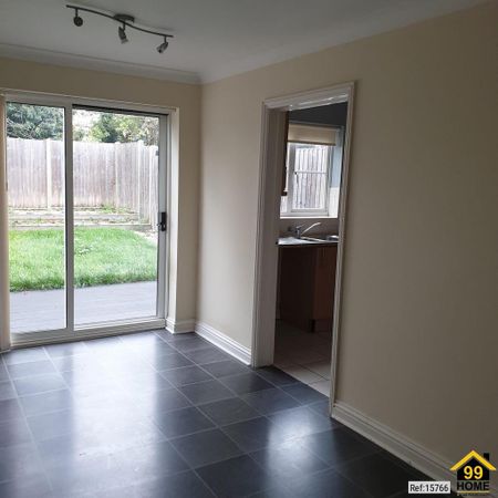 4 bedroom townhouse to rent - Photo 2