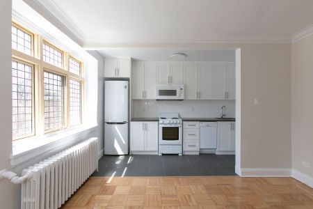 For Lease - 398 Avenue Road Unit# 521, Toronto, Ontario - Photo 2