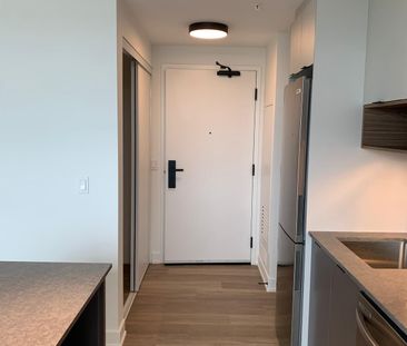 280 Montgomery - Photo 2