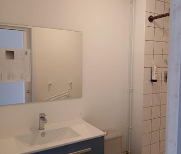 Location Appartement 3 pièces 52m² - Photo 3