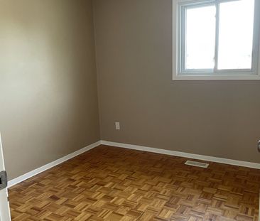 For Lease - 61 Tunis Street, St. Catharines, Ontario - Photo 4