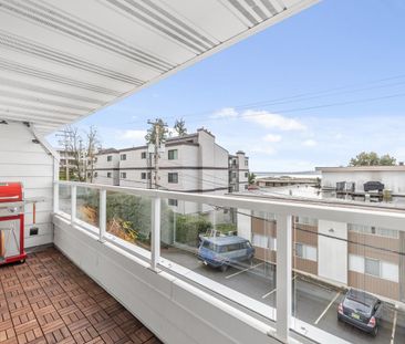 Stunning Oceanview 1-Bedroom - 1 Bathroom - Photo 1