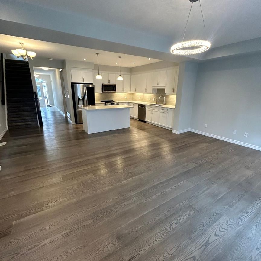 For Lease - 174 Forest Creek Drive, Kitchener, Ontario - Photo 1