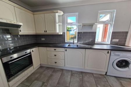 Elmwood Drive, Bangor, BT20 3LL - Photo 2