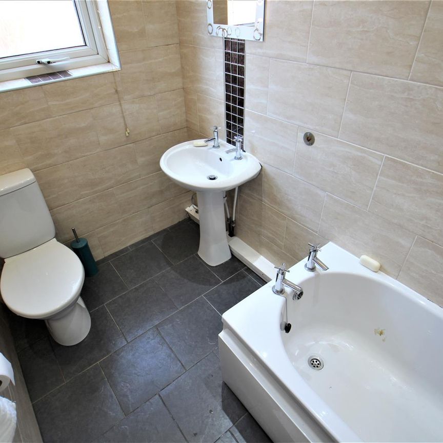 Langdale Terrace, Headingley, LS6 3DY, Leeds - Photo 1