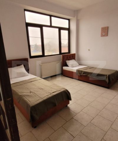 Casa 12 camere, 450 mp, zona Lipovei - Fotografie 4