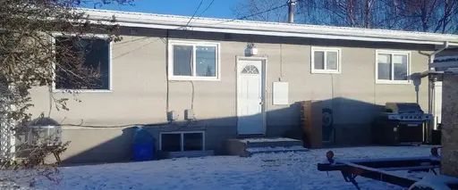 2 Bedroom Basement Suite Close to Downtown | 611 19 Street Northeast, Calgary - Photo 1