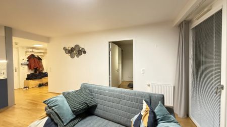 Möblierte 2 Zimmer mit Loggia, Fitness & Sauna im Haus nahe UNO-CIty / VIC! - Photo 4