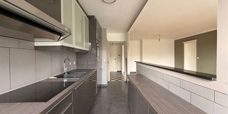 Appartement te huur in Sint-Niklaas voor € 790 met 2 slaapkamers - Photo 2