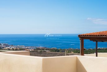 Chalet adosado · Alquiler a largo plazo ·