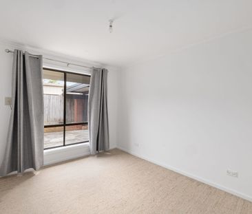 Neat as a pin.. - Photo 3